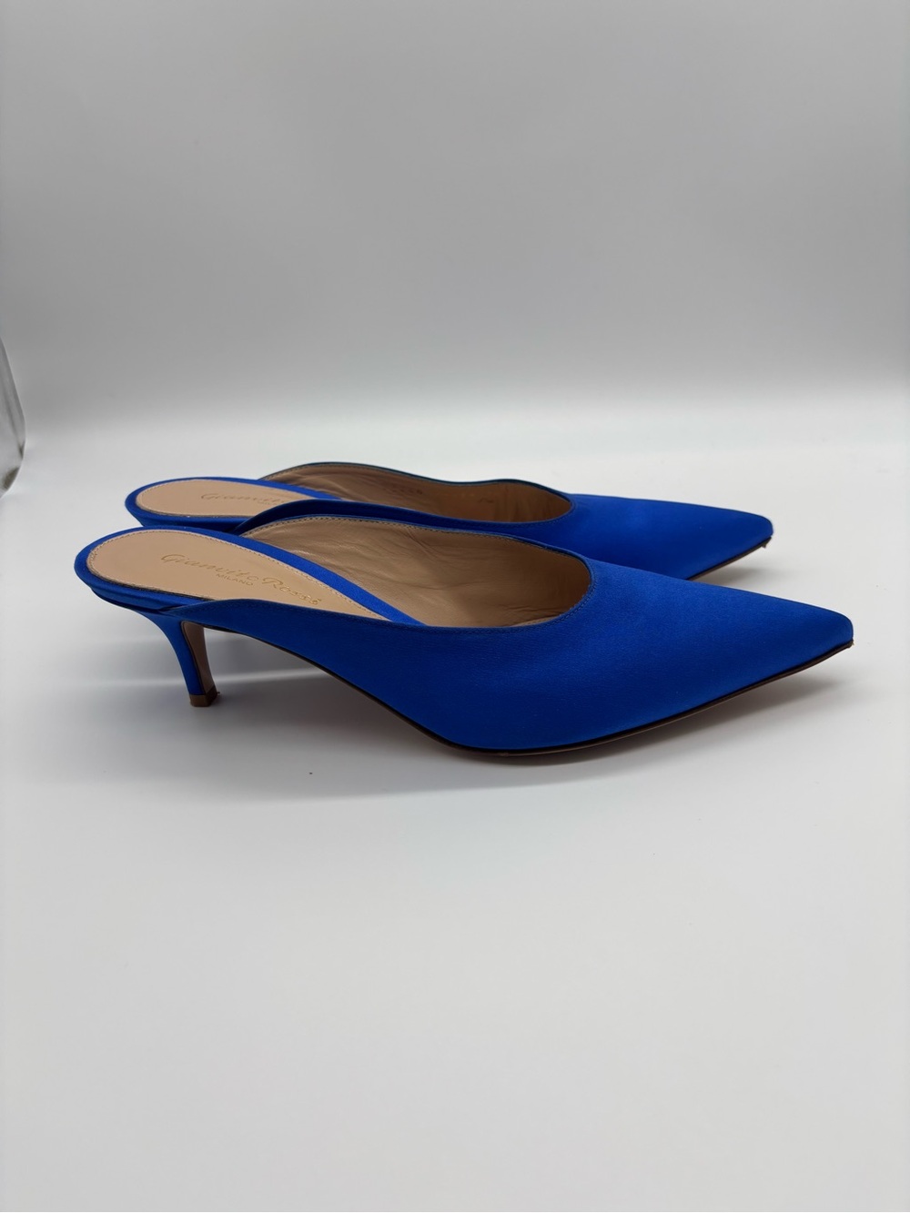 Gianvito Rossi Cobalt Blue Pointed-Toe Satin Slingback Mules - Picture 5 of 8